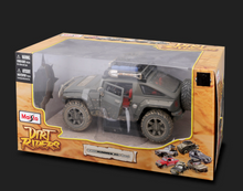 Load image into Gallery viewer, Maisto 1:24 2008 Dirt Riders HX Off Road SUV Model Toy Diecast Metal Car BN
