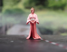 Load image into Gallery viewer, 1:24 Painted Figure Model Miniature Resin Diorama  Sand Vintage Beauty Lady
