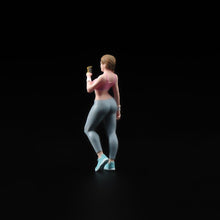 Load image into Gallery viewer, 1:24 Painted Figure Model Miniature Resin Diorama Fitness Girl Watching Mobile
