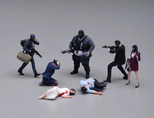 Load image into Gallery viewer, 1:64 Painted Figure Model Miniature Resin Diorama Toy Sand Gangster Bandit Set
