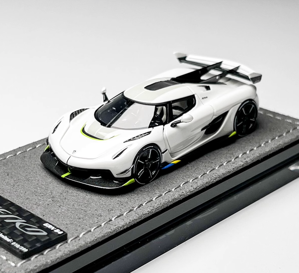 GRYNING 1:64 White JESKO Racing Sports Model Diecast Resin Car New Collection