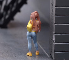 Load image into Gallery viewer, 1:64 Painted Figure Model Miniature Resin Sand Diorama Pretty Girl Trendy Look
