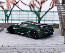 Load image into Gallery viewer, HKM 1:64 Green Agera One 1 Super Racing Sports Model Diecast Metal Car
