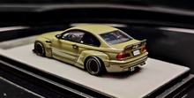 Load image into Gallery viewer, QD 1:64 Green M3 CSL E46 Coupe Sports Model Diecast Resin Car New Collection
