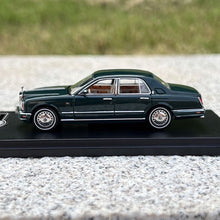 Load image into Gallery viewer, GFCC 1:64 Green 1998 Silver Seraph Sedan Classic Model Diecast Metal Car
