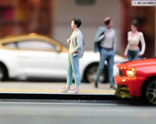 Load image into Gallery viewer, 1:64 Painted Figure Model Miniature Resin Diorama White Caual Man With Backpack
