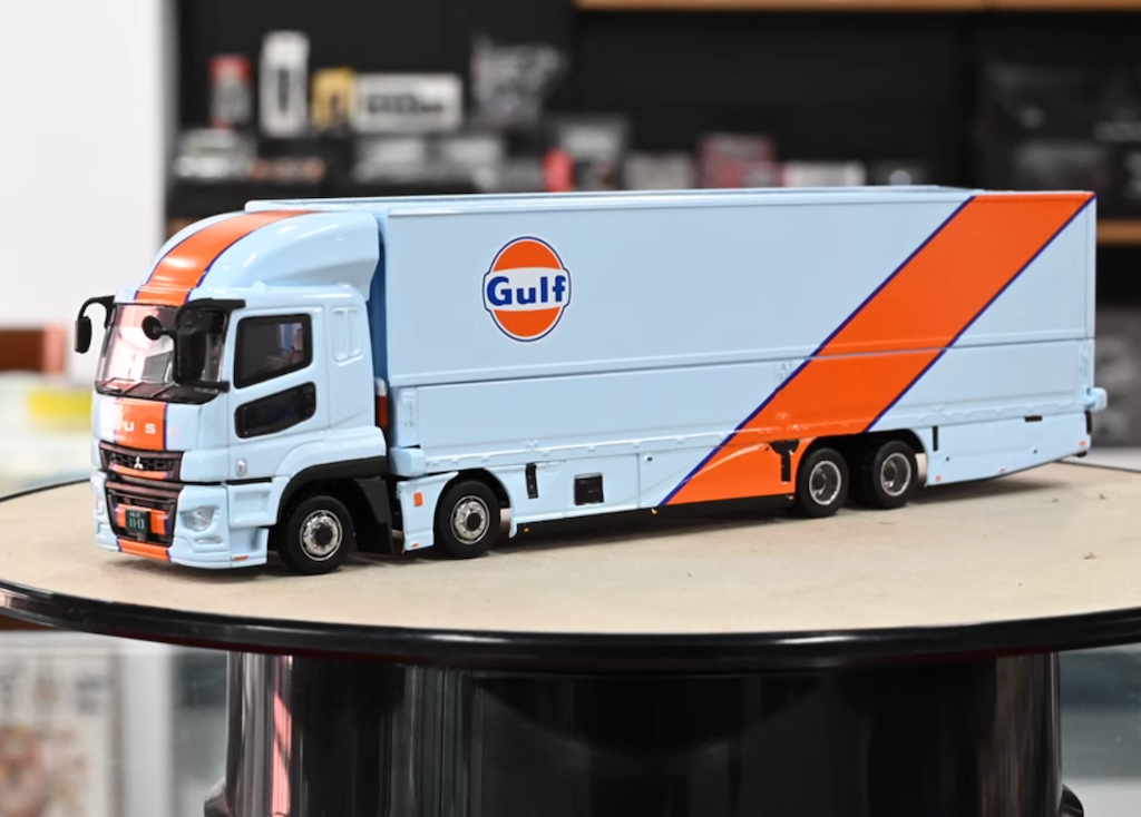 Tarmac 1:64 Fuso Blue Gulf Racing Truck Model Diecast Metal Car New Collection