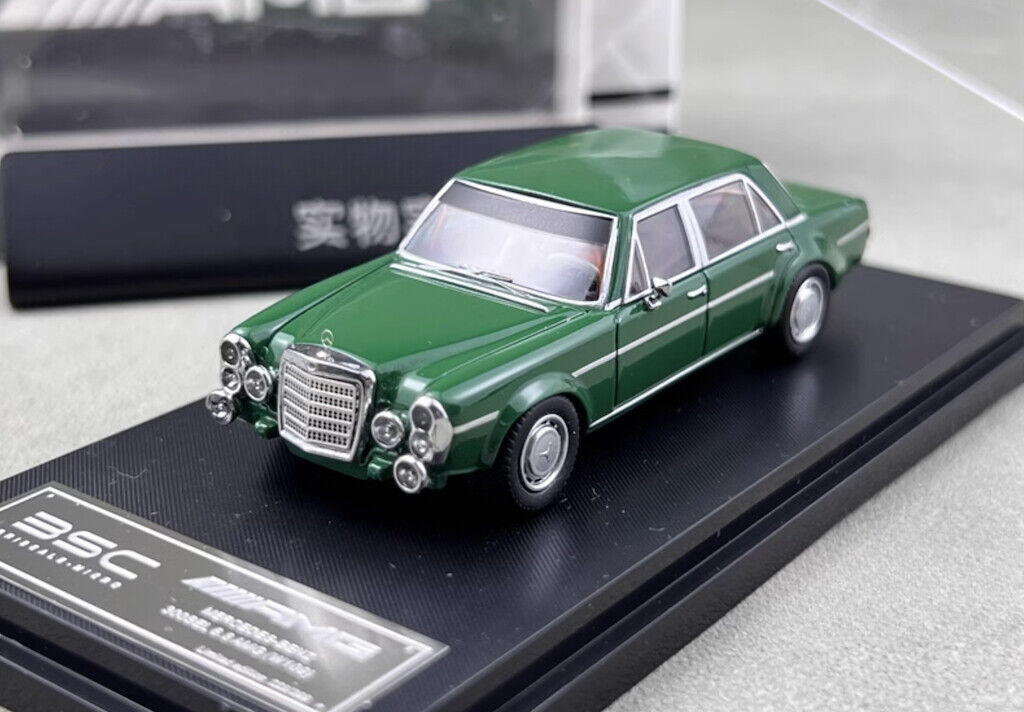 BSC 1:64 Green 300SEL W109 AMG 6.8 Sedan Classic Model Diecast Metal Car New Collection