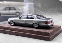 Load image into Gallery viewer, FW 1:64 Gray VIP LS400 XF10 UCF10 Sedan Sports Model Diecast Metal Car New Collection
