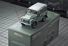 Load image into Gallery viewer, AR 1:64 Green 2015 Defender 90 Heritage ORV Sports Model Diecast Metal Car New Collection
