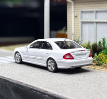 Load image into Gallery viewer, King 1:64 White E63 AMG W211 Sedan Sports Model Diecast Metal Car New Collection
