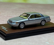 Load image into Gallery viewer, GOC 1:64 Crown Victoria Sedan Classic Model Diecast Metal Car New
