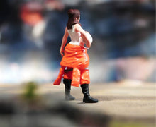 Load image into Gallery viewer, 1:64 Painted Figure Model Miniature Resin Diorama Toy Sand Lady Pilot Woman Cool
