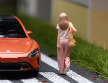 Load image into Gallery viewer, 1:64 Painted Figure Model Miniature Resin Diorama Toy Sand Pink Cap Girl Walking
