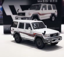 Load image into Gallery viewer, Masdi 1:64 White Land Cruiser LC76 ORV SUV Sports Model Diecast Metal Car New Collection
