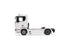 Load image into Gallery viewer, Masdi 1:64 White R650 Truck Tractor Model Diecast Metal Car New Collection
