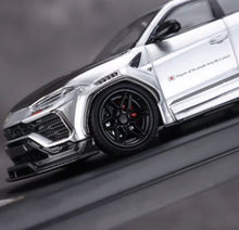 Load image into Gallery viewer, Flame 1:64 Silver Carbon URUS Widebody SUV Sports Model Diecast Metal Car New Collection
