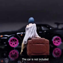 Load image into Gallery viewer, 1:64 Painted Figure Miniature Mini Resin Model Diorama Sexy Lady Beauty Sofa Set
