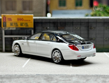 Load image into Gallery viewer, Master 1:64 Black White S650 X222 Luxury Sedan Model Diecast Metal Car New Collection
