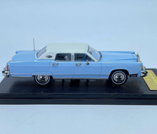 Load image into Gallery viewer, Sunstar 1:64 Light Blue 1979 Continental Town Model Diecast Metal Car New Collection
