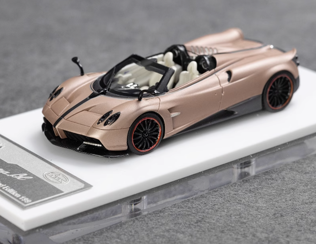 1:64 Flame Gold Huayra BC Convertible Sports Model Diecast Resin Car New Collection