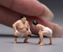 Load image into Gallery viewer, 1:64 Painted Figure Model Miniature Resin Sand Japanese Sumo Wrestler Men Set
