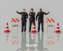 Load image into Gallery viewer, 1:64 Painted Figure Model Miniature Resin Diorama Sand Policeman Police Traffic
