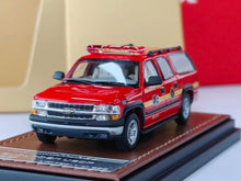 Load image into Gallery viewer, MK HEC 1:64 2003 Red Suburban USCP LAFD Fire SUV Model Diecast Metal Car New Collection
