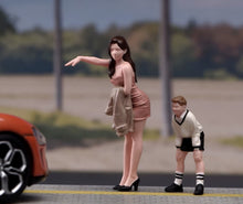 Load image into Gallery viewer, 1:64 Painted Figure Model Miniature Resin Sand Diorama Mom and Son Lady Boy Set
