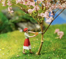 Load image into Gallery viewer, 1:64 Painted Figure Model Miniature Resin Diorama Sand Gardener Nurseryman Woman Collection
