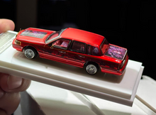 Load image into Gallery viewer, MK 1:64 HEC Red Art Lincoln Town Car Luxury Sedan Model Diecast Metal Car New Collection
