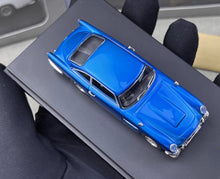 Load image into Gallery viewer, DCM 1:64 Blue 1964 DB5 Classic Coupe Figure Model Diecast Metal Car New
