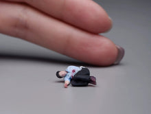 Load image into Gallery viewer, 1:64 Painted Figure Model Miniature Resin Diorama Toy Sand Gangster Bandit Set
