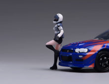 Load image into Gallery viewer, 1:64 Painted Figure Model Miniature Resin Diorama Sand Racer Man Woman Racing
