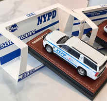 Load image into Gallery viewer, GOC 1:64 HEC White 2015 Suburban US Police K9 SUV Model Diecast Metal Car New Collection
