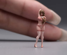 Load image into Gallery viewer, 1:64 Painted Figure Model Miniature Resin Sand Beauty Girl Camera Sexy Woman
