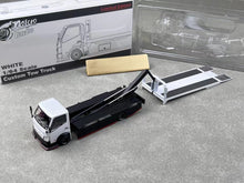 Load image into Gallery viewer, MT 1:64 White H300 Flatbed Tow Truck Custom Model Diecast Metal Car New
