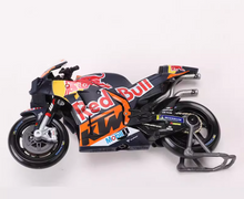 Load image into Gallery viewer, Maisto 1:18 2023 GP KTM RC16 #33 Racing Sports Model Toy Metal Motorcycle New Collection
