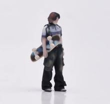 Load image into Gallery viewer, 1:64 Painted Figure Model Miniature Resin Sand Diorama Skate Board Boy Cool
