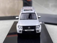 Load image into Gallery viewer, Shadow 1:64 Silver Pajero V97 ORV SUV Off Sports Model Diecast Metal Car New Collecction
