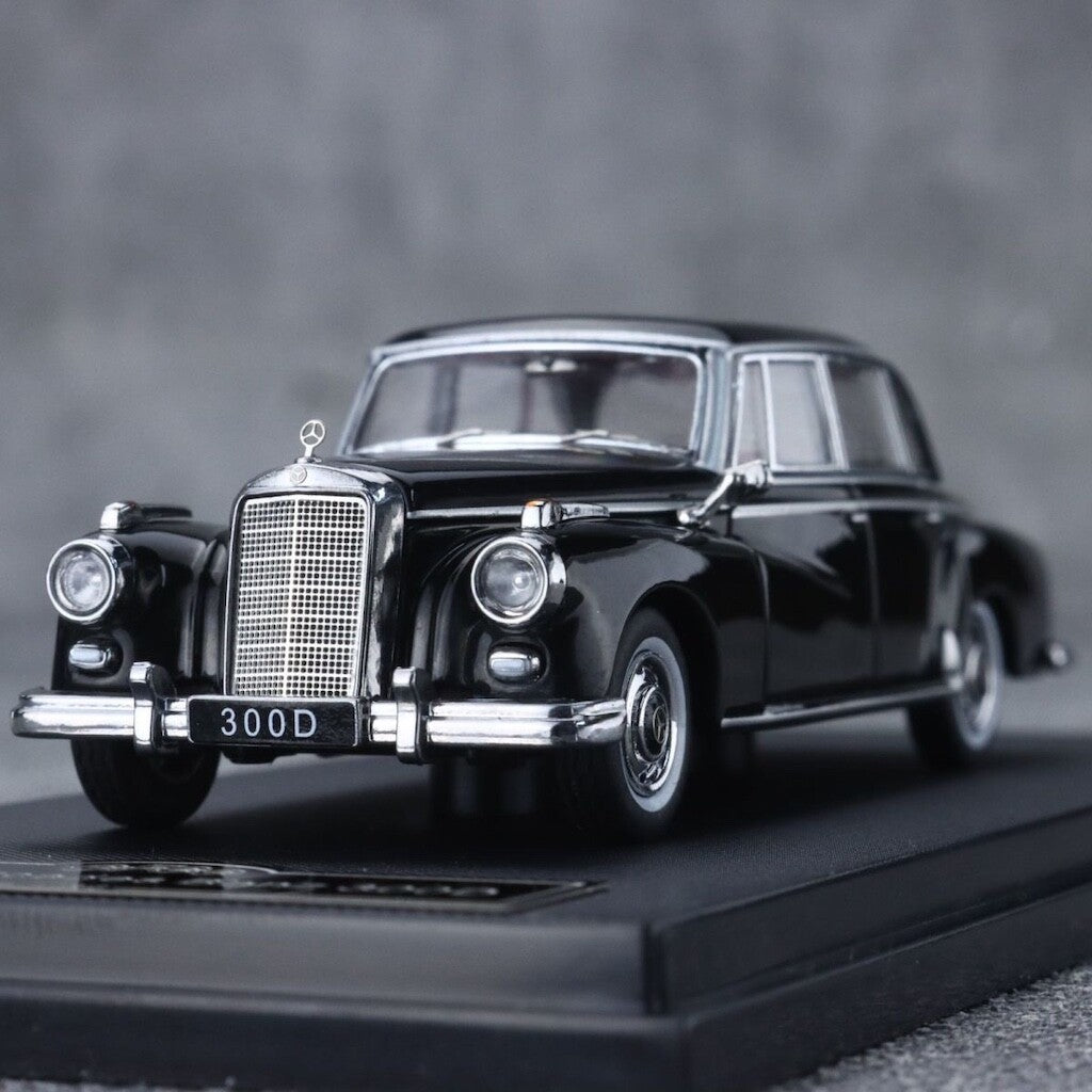 GFCC 1:64 Black 1959 300D Classic Vintage Sports Model Diecast Metal Car BN