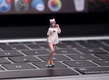 Load image into Gallery viewer, 1:64 Painted Figure Model Miniature Resin Diorama Toy Sand Kitten Girl Pretty
