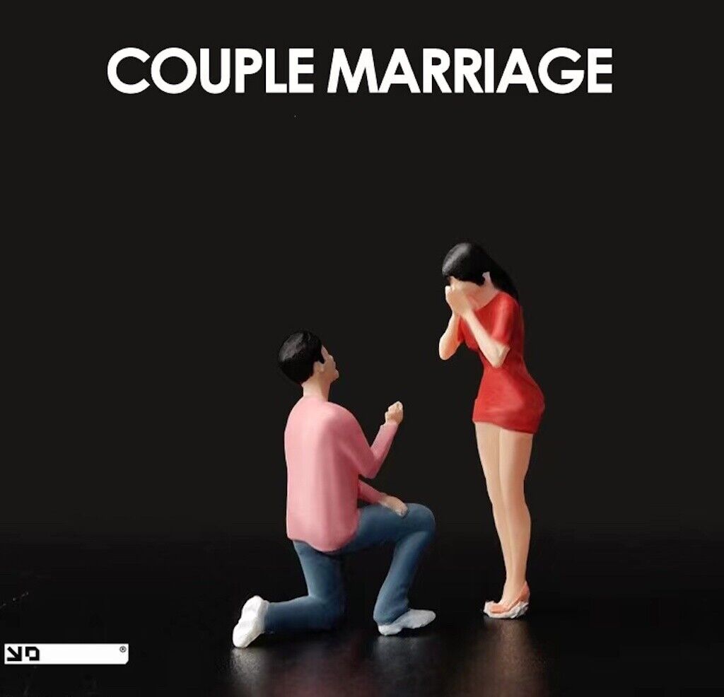 1:64 Painted Figure Mini Model Miniature Resin Diorama Propose Couple Marraige