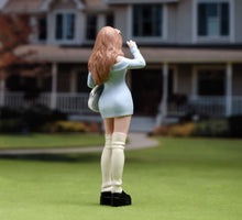 Load image into Gallery viewer, 1:24 Painted Figure Model Miniature Resin Diorama Pink Blue Dress Girl Pretty
