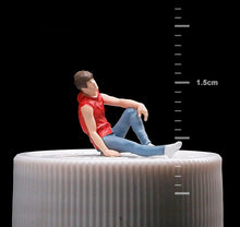 Load image into Gallery viewer, 1:64 Painted Figure Mini Model Miniature Resin Diorama Sand Lying Couple Relaxe New Scene
