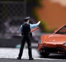 Load image into Gallery viewer, 1:64 Painted Figure Model Miniature Resin Sand Policeman Set Five People Police
