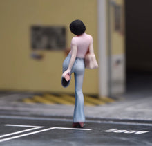 Load image into Gallery viewer, 1:64 Painted Figure Model Miniature Resin Sand Diorama Pink Top Pretty Girl Lady
