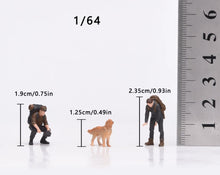 Load image into Gallery viewer, 1:64 Painted Figure Model Miniature Resin Diorama Scene Sand Outdoor Set Men Dog
