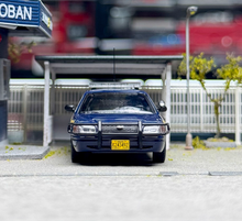 Load image into Gallery viewer, Rollin 1:64 Oregon Police OSP CV CROWN VICTORIA Model Diecast Metal Car New Collection
