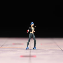Load image into Gallery viewer, 1:64 Painted Figure Model Miniature Resin Diorama Sand Toy Hot Cool Girl Beauty New
